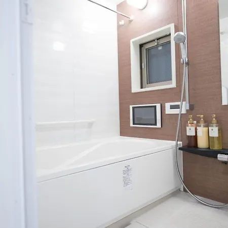 クリスタルエグゼ 日本橋 Apartment Osaka Exterior photo