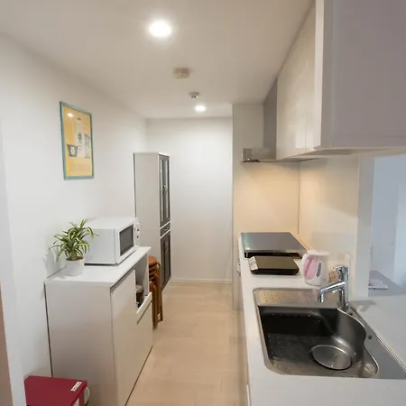 クリスタルエグゼ 日本橋 Apartment Osaka Exterior photo